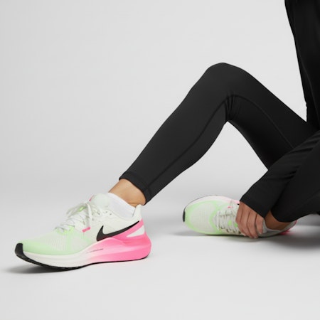 (W) 耐克 Air Zoom Structure 25 女款跑鞋 IB7452-100 Order (W) 耐克 Air Zoom Structure 25 女款跑鞋 IB7452-100