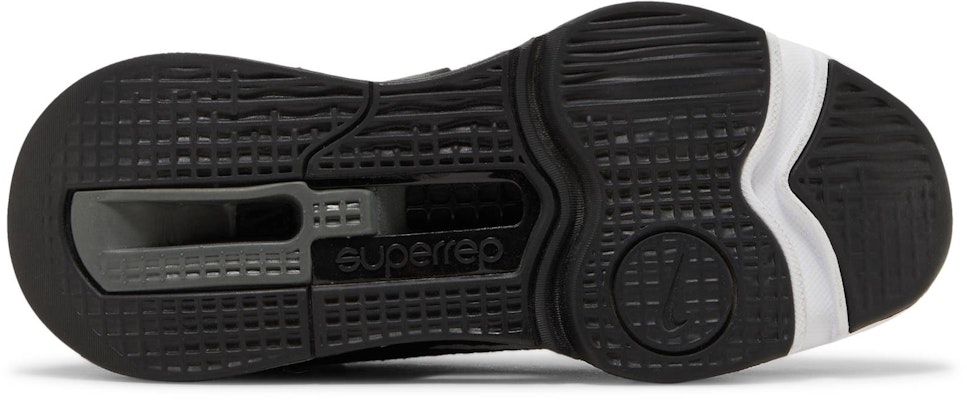 (W) Nike Air Zoom SuperRep 4 Next Nature 'Hitam Putih' DO9837-001 Shop (W) Nike Air Zoom SuperRep 4 Next Nature 'Hitam Putih' DO9837-001