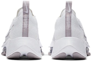 (W) ナイキ エア ズーム テンポ NEXT% フライニット 白/灰 CI9924-101 Purchase (W) ナイキ エア ズーム テンポ NEXT% フライニット 白/灰 CI9924-101