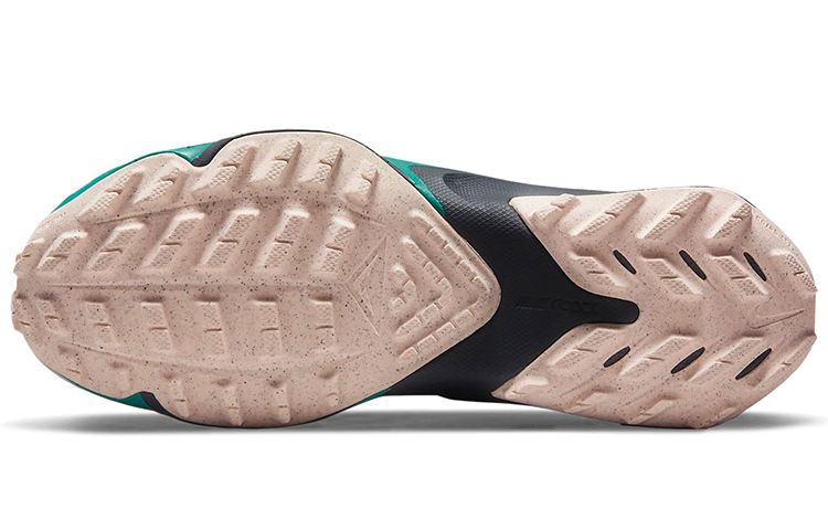 Details for Nike Air Zoom Terra Kiger 7 白黑綠 女款
