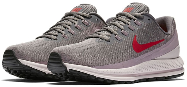 Nike Air Zoom Vomero 13 減震防滑耐磨 低筒 跑步鞋 女款 灰紅 Lookbook Nike Air Zoom Vomero 13 減震防滑耐磨 低筒 跑步鞋 女款 灰紅