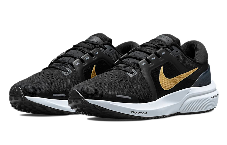 Lookbook (W) Nike Air Zoom Vomero 16 'Negro Oro Metálico' DA7698-003
