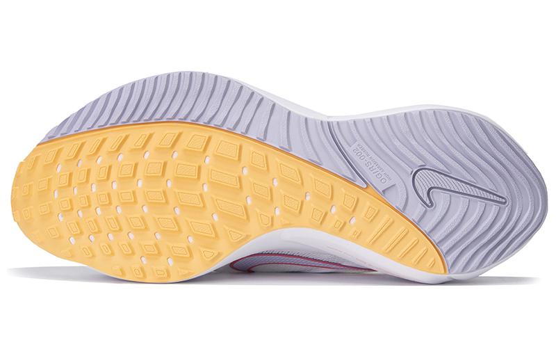 Shop (W) 耐克Air Zoom Vomero 16 '白紫' DA7698-105