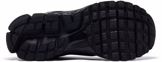 Purchase (W) Nike Air Zoom Vomero 5 ''Hitam Perak Metalik'' IV4311-002