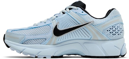 (W) Nike Air Zoom Vomero 5 'Blue Tint' Sepatu Sneakers Pria Wanita Terbaru 2023 FJ2028-401 Lookbook (W) Nike Air Zoom Vomero 5 'Blue Tint' Sepatu Sneakers Pria Wanita Terbaru 2023 FJ2028-401