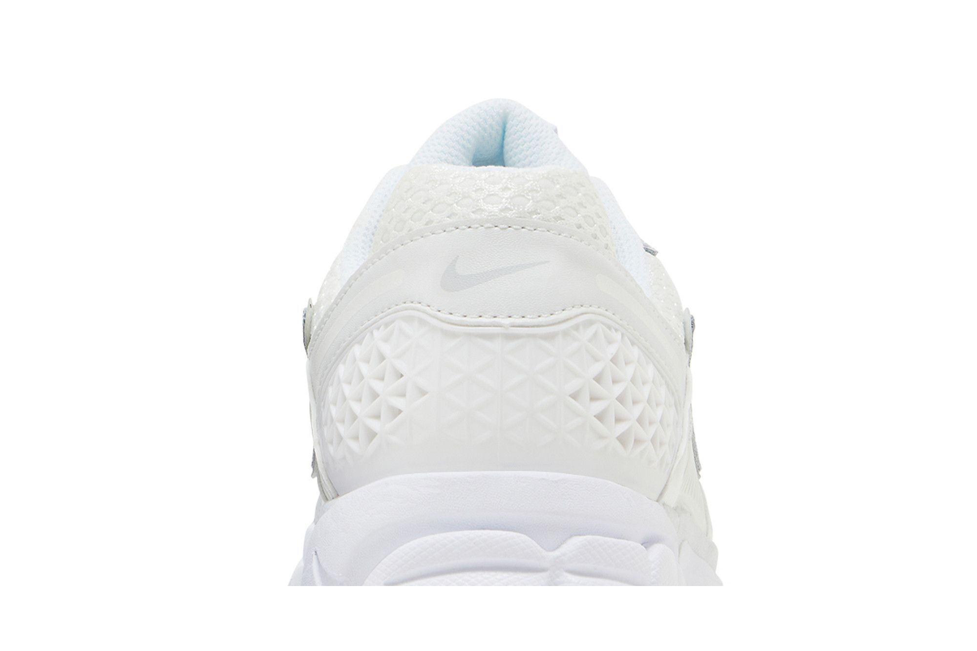 Cheap (W) Nike Air Zoom Vomero 5 'Hujung Krom' HF7723-100