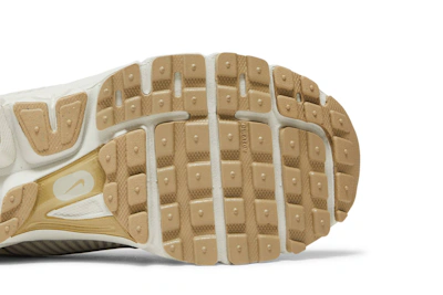 (Women) Nike Air Zoom Vomero 5 'Light Bone' FJ7694-020