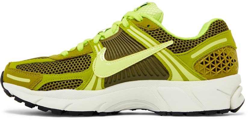 (W) Nike Air Zoom Vomero 5 'Olive Flak' Sepatu Olahraga Pria Hijau Olif. FJ4738-300 Lookbook (W) Nike Air Zoom Vomero 5 'Olive Flak' Sepatu Olahraga Pria Hijau Olif. FJ4738-300