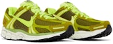 Cheap (W) Nike Air Zoom Vomero 5 'Olive Flak' Sepatu Olahraga Pria Hijau Olif. FJ4738-300