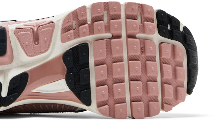 (W) 耐克 Air Zoom Vomero 5 '粒子粉' HF1877-102 Details for (W) 耐克 Air Zoom Vomero 5 '粒子粉' HF1877-102