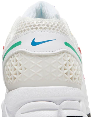 (女性)Nike Air Zoom Vomero 5 '主要色' FN3446-111 Sizing (女性)Nike Air Zoom Vomero 5 '主要色' FN3446-111