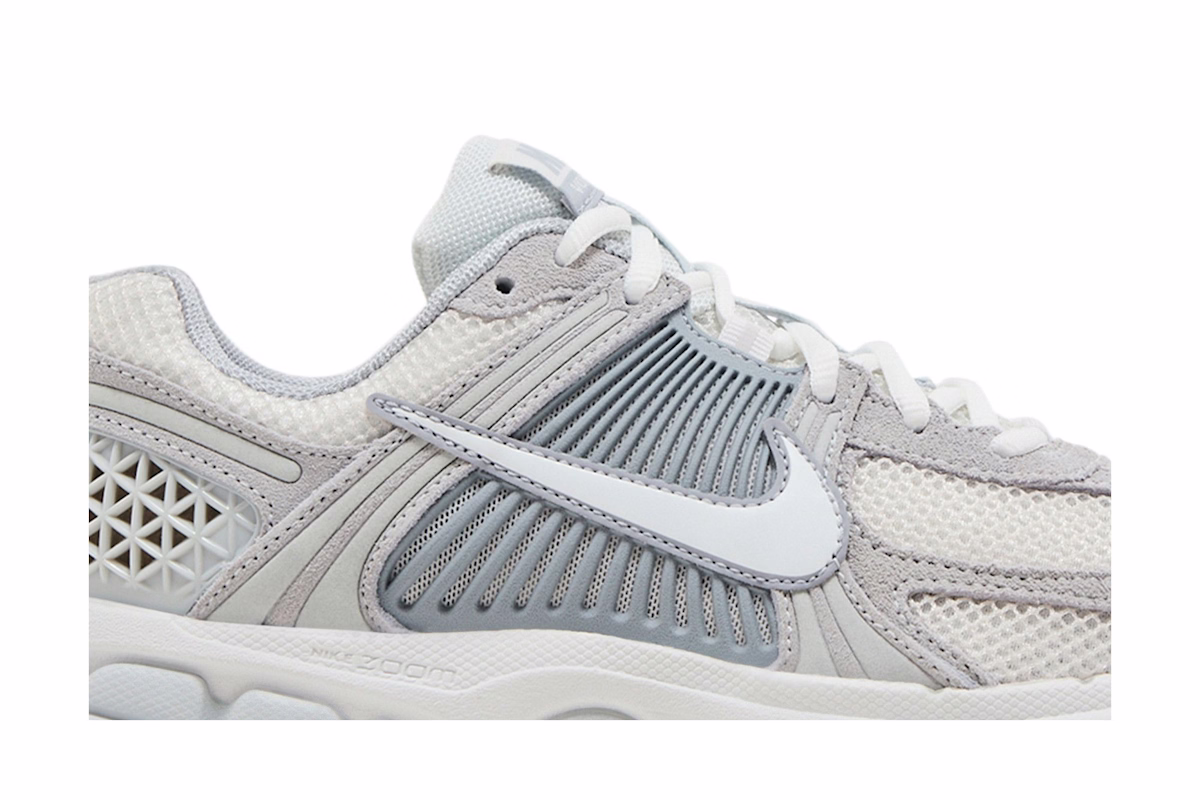 (Women) Nike Air Zoom Vomero 5 'Pure Platinum'