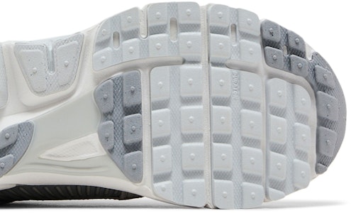 (W) ナイキ エア ズーム ヴォメロ 5 ’ピュア プラチナム’ HQ0458-001 (レディース) HQ0458-001 Sizing (W) ナイキ エア ズーム ヴォメロ 5 ’ピュア プラチナム’ HQ0458-001 (レディース) HQ0458-001