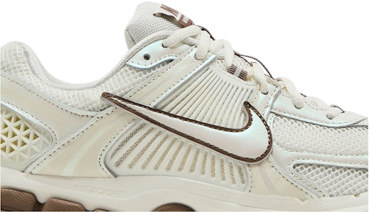 (W) ナイキ ズーム ヴォメロ 5 セイル ミンクブラウン ブラック IB8129-133 Order (W) ナイキ ズーム ヴォメロ 5 セイル ミンクブラウン ブラック IB8129-133