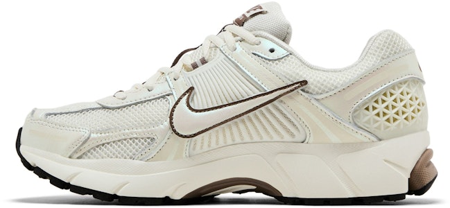 (W) ナイキ ズーム ヴォメロ 5 セイル ミンクブラウン ブラック IB8129-133 Lookbook (W) ナイキ ズーム ヴォメロ 5 セイル ミンクブラウン ブラック IB8129-133