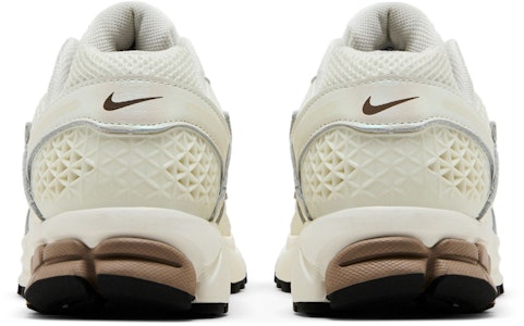 (W) ナイキ ズーム ヴォメロ 5 セイル ミンクブラウン ブラック IB8129-133 Details for (W) ナイキ ズーム ヴォメロ 5 セイル ミンクブラウン ブラック IB8129-133