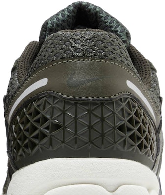 (W) 나이키 에어 줌 보메로 5 '세쿼이아' FQ8898-325 Sizing (W) 나이키 에어 줌 보메로 5 '세쿼이아' FQ8898-325