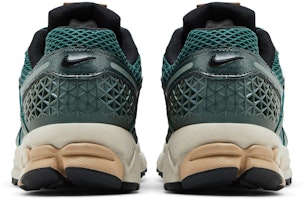 (W) ナイキ エア ズーム ヴォメロ 5 「ヴィンテージ グリーン」 FN6742-300 Details for (W) ナイキ エア ズーム ヴォメロ 5 「ヴィンテージ グリーン」 FN6742-300