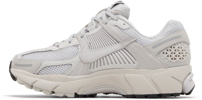 (W) Nike Air Zoom Vomero 5 'Blanco Gris Vastamente' FQ7079-100 Lookbook (W) Nike Air Zoom Vomero 5 'Blanco Gris Vastamente' FQ7079-100