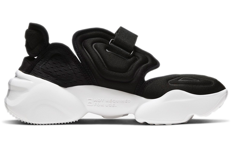 Lookbook （女性）Nike Aqua Rift '黑白' CW7164-001