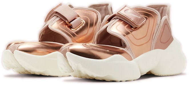 (W) Nike Aqua Rift 'Metal Líquido Bronce' CW5875-929 Lookbook (W) Nike Aqua Rift 'Metal Líquido Bronce' CW5875-929
