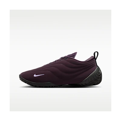 (W) Nike Astra Ultra Port wine/black/violet wash