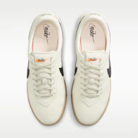 Shop (W) Nike Astrograbber Cuero Sail/Goma Amarilla/Negro II1259-100