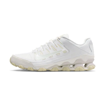 (W) Nike Axis 8 TR White/Sale/Coconut Milk/White