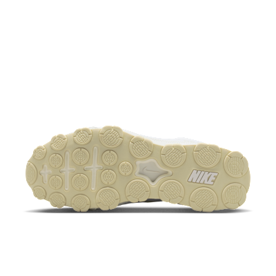 Order (W) Nike Axis 8 TR Putih/Sale/Susu Kelapa/Putih IO2400-100