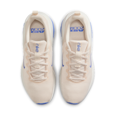 Shop (W) Nike Bella 7 Tiza/Venta/Zafiro FZ1689-108