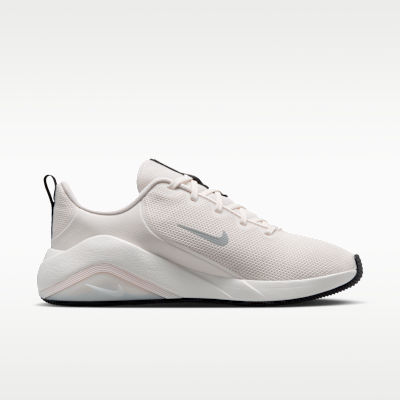 Lookbook (W) Nike Bella 7 Fantôme/Sale/Noir/Gris Fumé Clair FZ1689-011