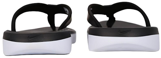 (W) Nike Bella Kai Thong 'Negro' AO3622-002 Lookbook (W) Nike Bella Kai Thong 'Negro' AO3622-002