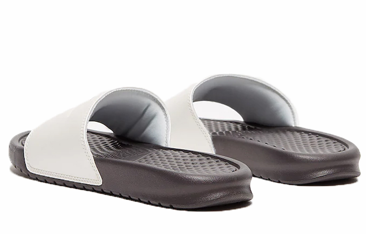 Lookbook (W) ナイキ ベナッシ JDI 黒白 (Nike Benassi JDI KuroShiro) 343881-009