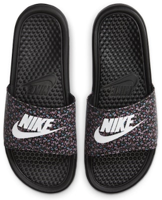 (W) Sandalia Nike Benassi JDI Negra 618919-040 Lookbook (W) Sandalia Nike Benassi JDI Negra 618919-040