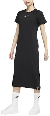 (W) Nike 黑色網眼紐扣運動連衣裙,透氣快乾短袖。 DM8879-010 Shop (W) Nike 黑色網眼紐扣運動連衣裙,透氣快乾短袖。 DM8879-010
