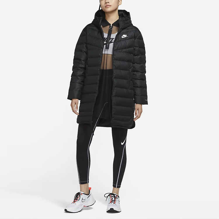 Shop (W) Nike 黑色羽絨連帽外套 防水防風保暖 冬季必備 DH4076-010