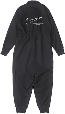 (W) Mono Utilitario Negro de Nike con Múltiples Bolsillos. CZ8895-010 Lookbook (W) Mono Utilitario Negro de Nike con Múltiples Bolsillos. CZ8895-010