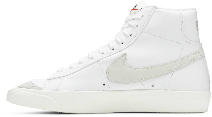 (W) Nike Blazer Vintage Mid '77 'Light Bone' Hueso Claro. CZ1055-106 Lookbook (W) Nike Blazer Vintage Mid '77 'Light Bone' Hueso Claro. CZ1055-106