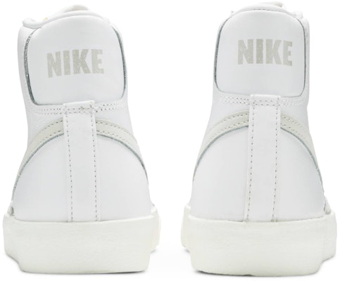 (W) Nike Blazer Vintage Mid '77 'Light Bone' Hueso Claro. CZ1055-106 Details for (W) Nike Blazer Vintage Mid '77 'Light Bone' Hueso Claro. CZ1055-106