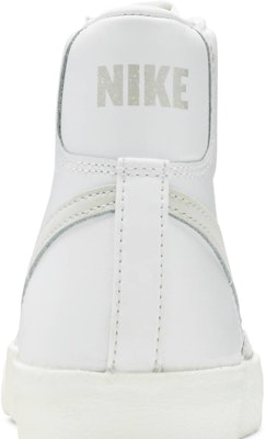 (W) Nike Blazer Vintage Mid '77 'Light Bone' Hueso Claro. CZ1055-106 Sizing (W) Nike Blazer Vintage Mid '77 'Light Bone' Hueso Claro. CZ1055-106