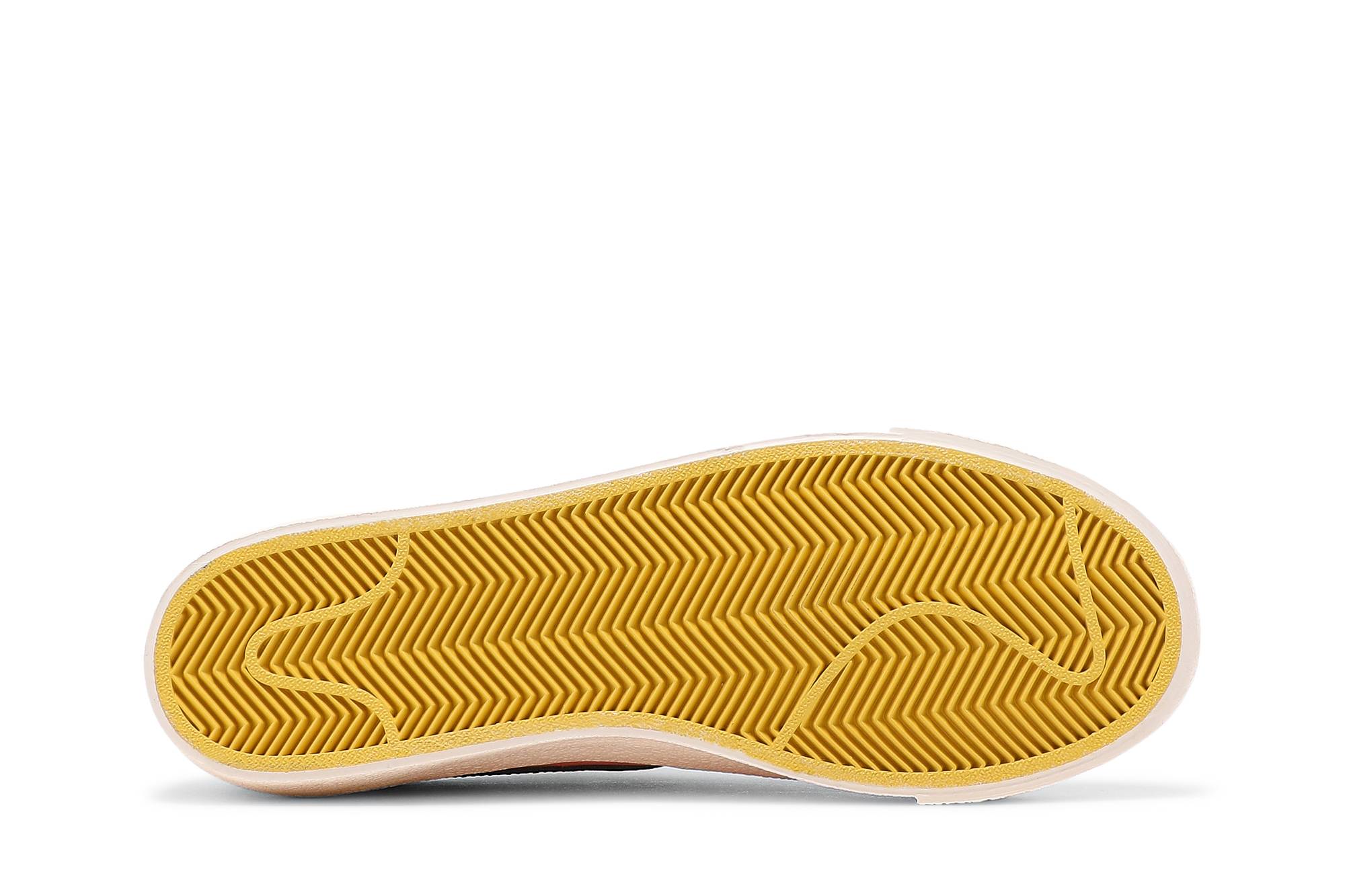 Shop Nike Blazer Low 黑粉