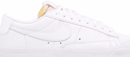 Order (W) Nike Blazer Low ''77 ''Triple White'' Wit DC4769-101