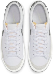 (W) 耐克Blazer Low '77 白色金属银 DC4769-113 Shop (W) 耐克Blazer Low '77 白色金属银 DC4769-113