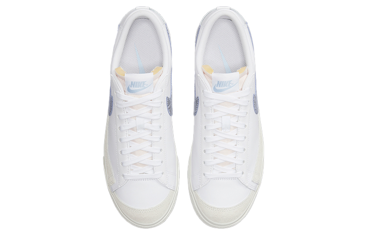 Shop (W) Nike Blazer Low '77 Platform Wanita DV6978-100