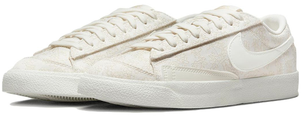 (W) ナイキ ブレーザー LOW '77 SE 花刺繍 DR9955-100 Lookbook (W) ナイキ ブレーザー LOW '77 SE 花刺繍 DR9955-100