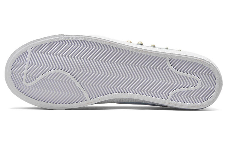 Details for (W) Nike Blazer Low '77 SE 'Pearl' Wanita DV2111-001
