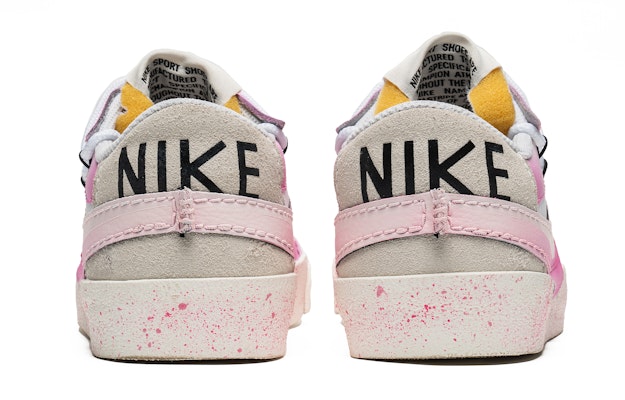 (W) Nike Blazer Low 'Splatter Swoosh Merah Jambu' DQ1470-101-458077 Shop (W) Nike Blazer Low 'Splatter Swoosh Merah Jambu' DQ1470-101-458077