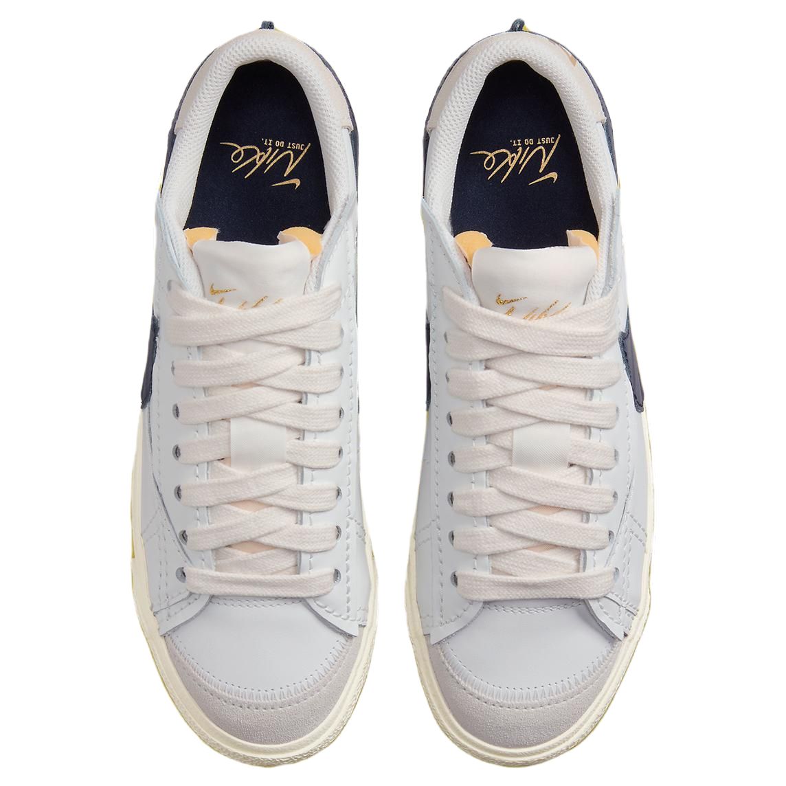 Shop (W) Nike Blazer Low Jumbo 'Olimpiade' FZ6773-100