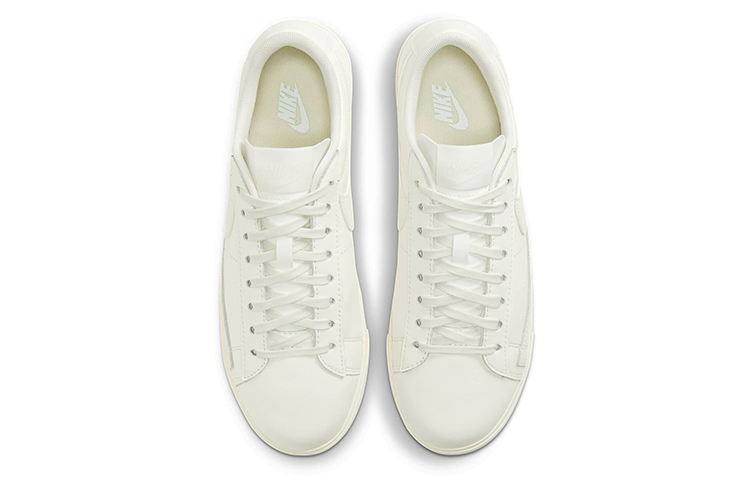 Shop （女款）Nike Blazer Low LE 'Sail' AV9370-120