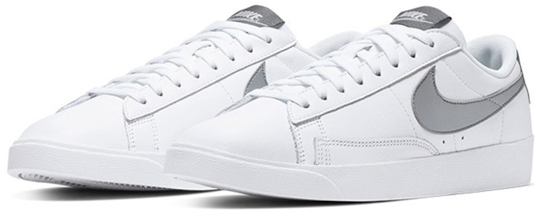 (W) ナイキ ブレーザー LOW LE "ホワイト/メタリックシルバー" AV9370-106 Lookbook (W) ナイキ ブレーザー LOW LE "ホワイト/メタリックシルバー" AV9370-106
